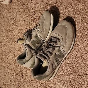 New Balance 696 Women's sz 8